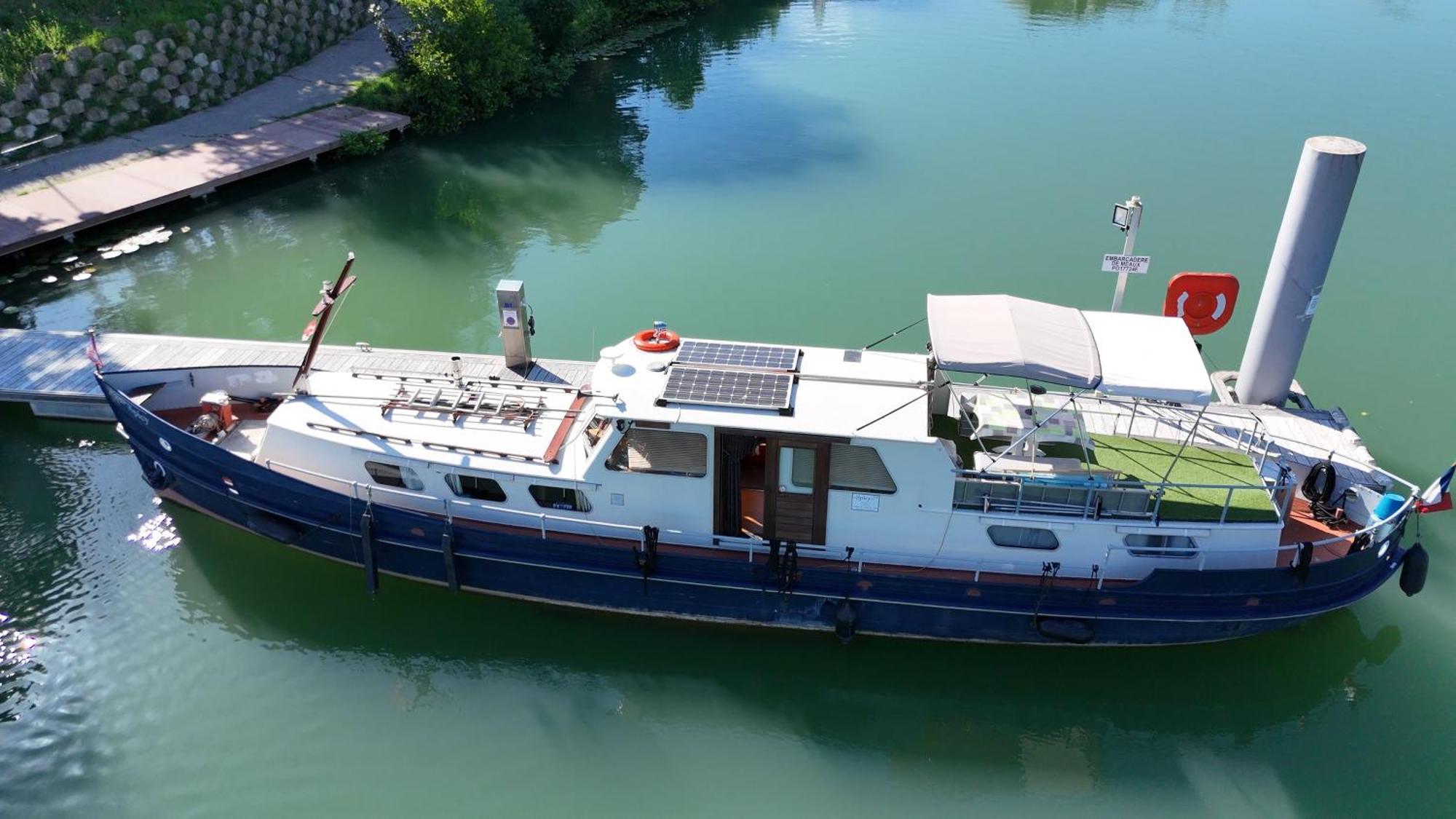 Spicy - Sejour Insolite Sur La Marne Meaux Exterior photo